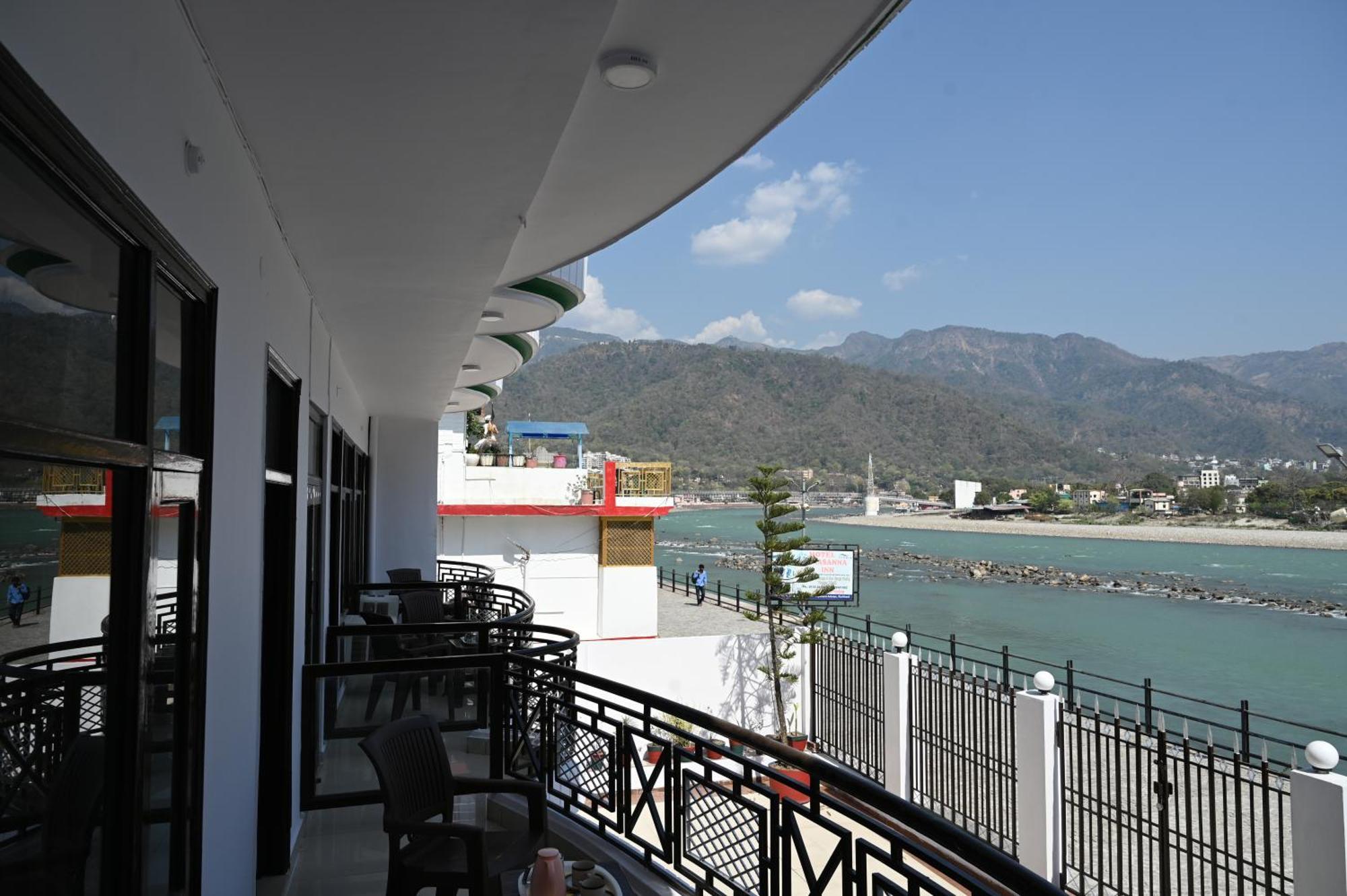 Hotel Prasanna Inn ริชิเคช ภายนอก รูปภาพ