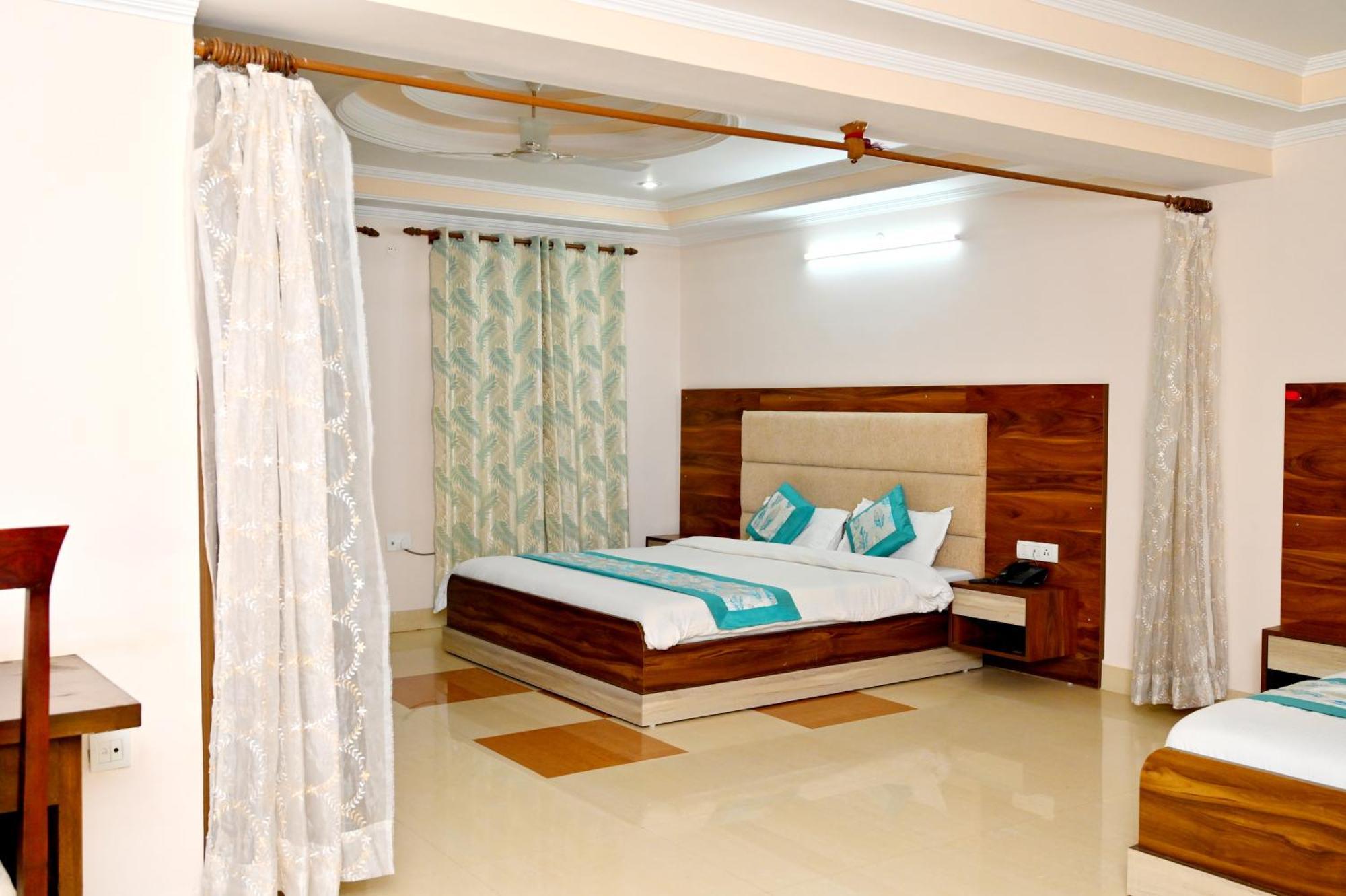 Hotel Prasanna Inn ริชิเคช ภายนอก รูปภาพ