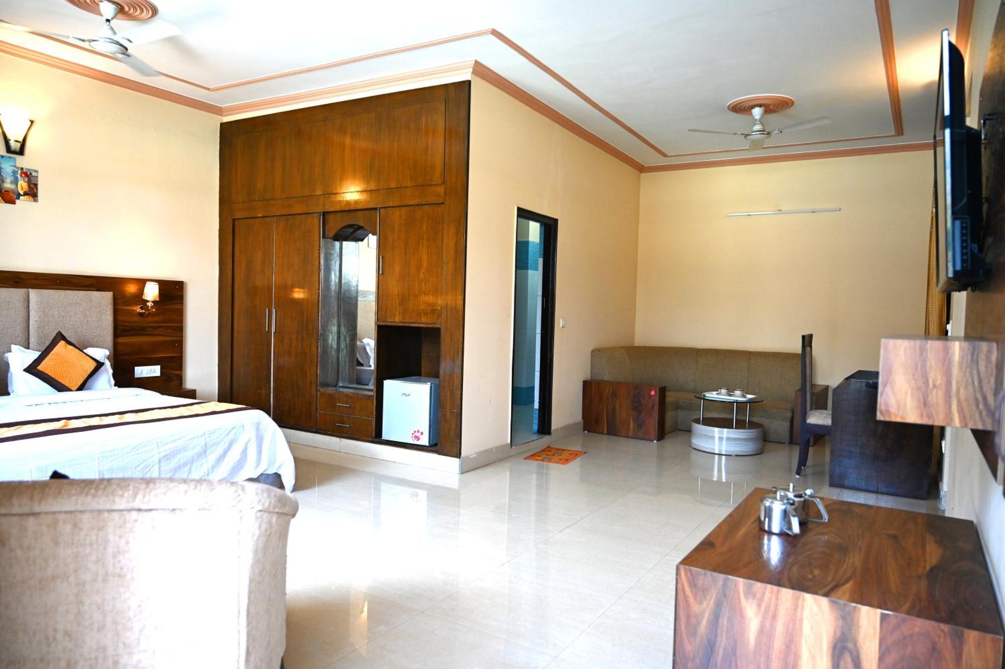 Hotel Prasanna Inn ริชิเคช ภายนอก รูปภาพ
